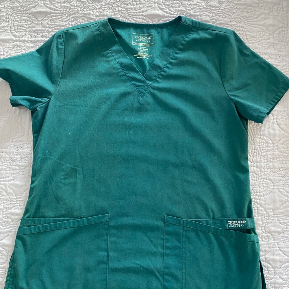 Scrub bundle - Picture 8 of 12